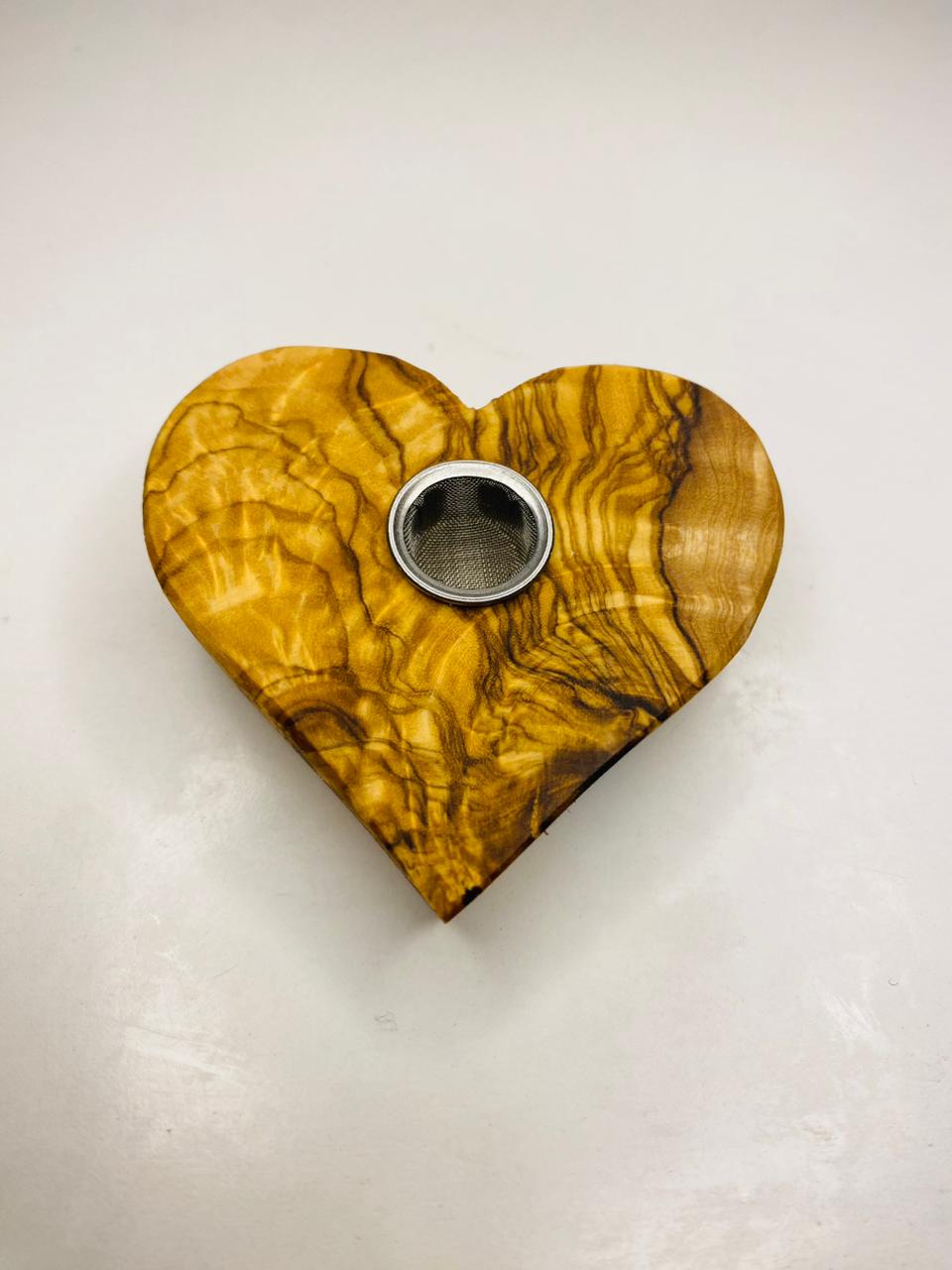 VOW Olive Wood Heart Pipe_0