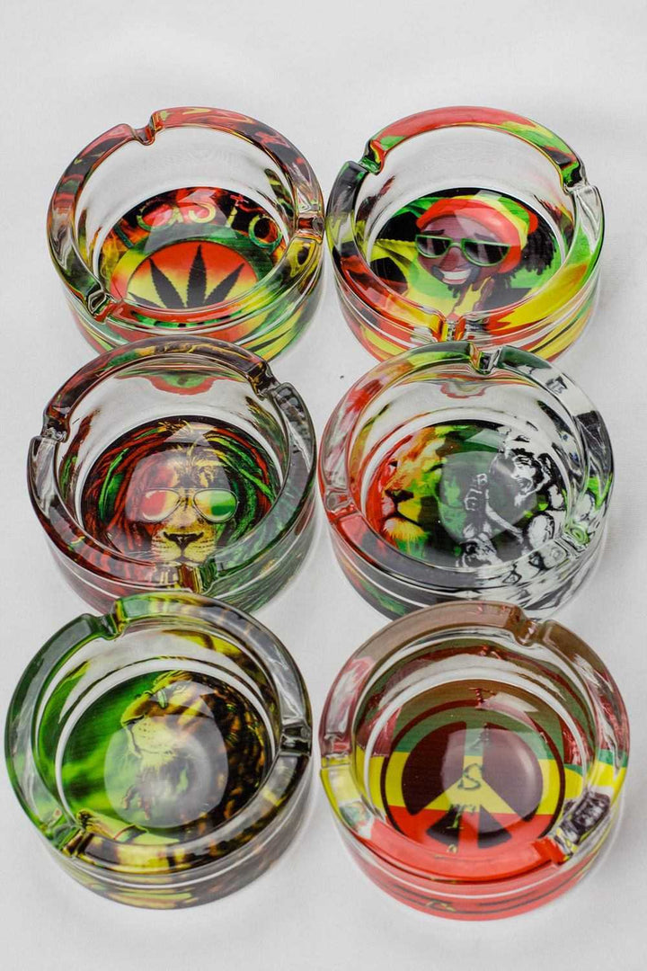 Round glass ashtray display